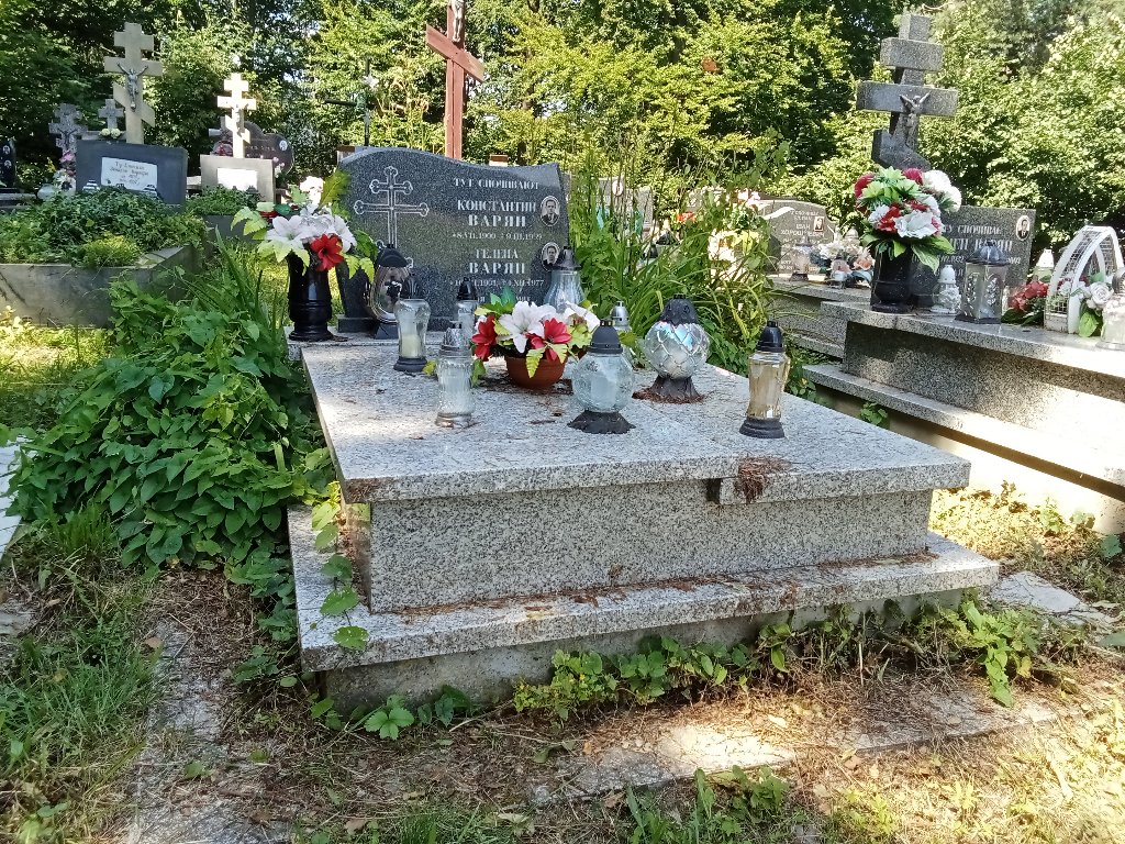 Grób Konstanty Warian